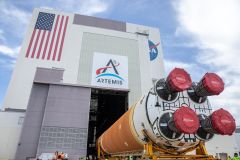 Artemis Ii Stage Core Rocket Nasa's Artemis Ii Mission